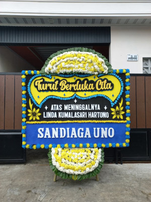 Papan Bunga Duka di Anyar